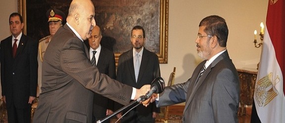 MISIR’DA SİVİL-ASKER İLİŞKİLERİNİN DEĞİŞEN NİTELİĞİ VE ANAYASA REFERANDUMU