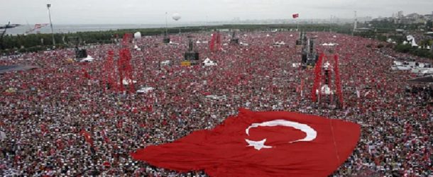 LA POLITIQUE EN TURQUIE : LA SITUATION ACTUELLE DES PARTIS POLITIQUES ET LES CANDIDATS PRESIDENTIELLES POTENTIELS
