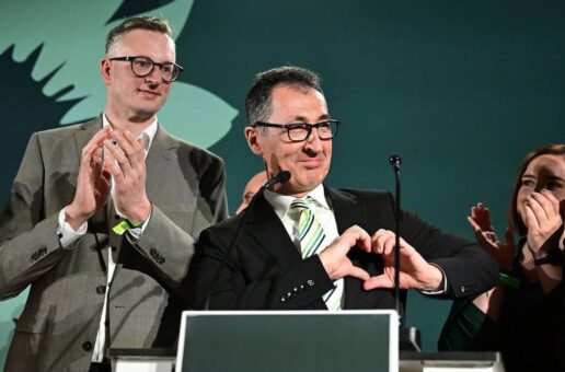 BADEN-WÜTTERMBERG EYALETİNDE YEŞİLLERİN SEÇİM ZAFERİ