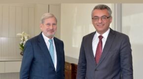 EU PUSHES FOR FEDERAL SOLUTION IN CYPRUS