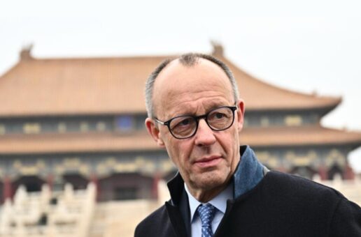 #htmlcaption_43061 ŞANSÖLYE MERZ’İN ÇİN ZİYARETİ: ALMANYA İÇ VE DIŞ POLİTİKASINDA YENİ BİR DENGE ARAYIŞI