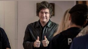 ARJANTİN’DE MİLEİ’NİN PARLAMENTO SEÇİMLERİ ZAFERİ