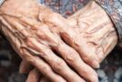 1 EKİM DÜNYA YAŞLILAR GÜNÜNDE İSPANYA VE TÜRKİYE: DAYANIŞMA İLE YALNIZLIK ARASINDA
