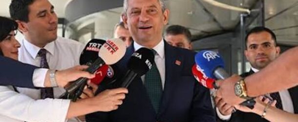 ÖZGÜR ÖZEL ET LES DISSIDENTS DU CHP FORMENT LE « NOUVEAU PARTI »